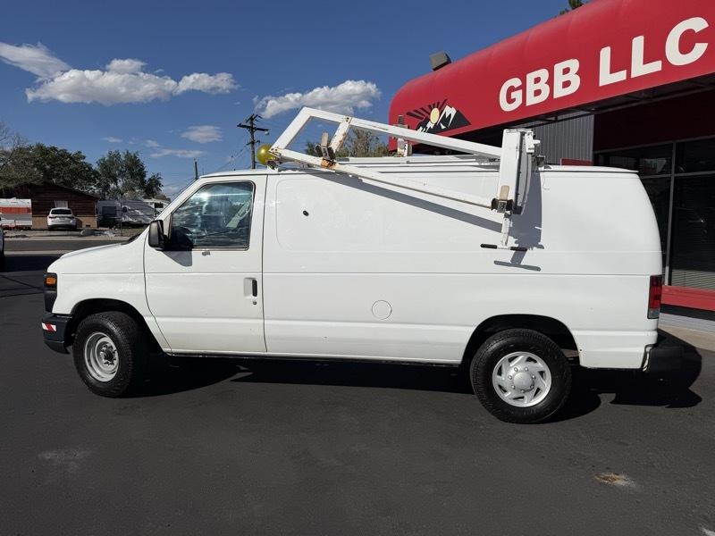 Ford Econoline E-250 2011