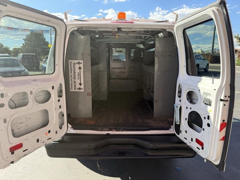 Ford Econoline E-250 2011