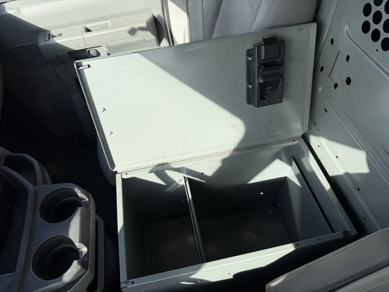 Ford Econoline E-250 2011