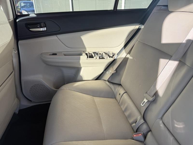 Subaru Impreza Limited 4-Door+S/R 2013