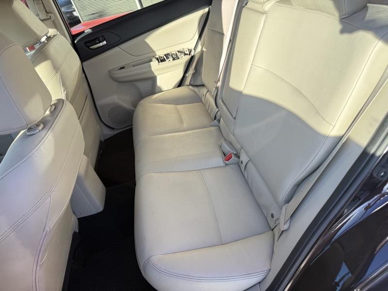 Subaru Impreza Limited 4-Door+S/R 2013