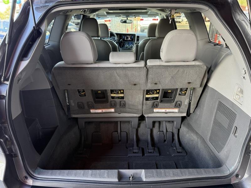 Toyota Sienna Limited AWD 7-Passenger V6 2015