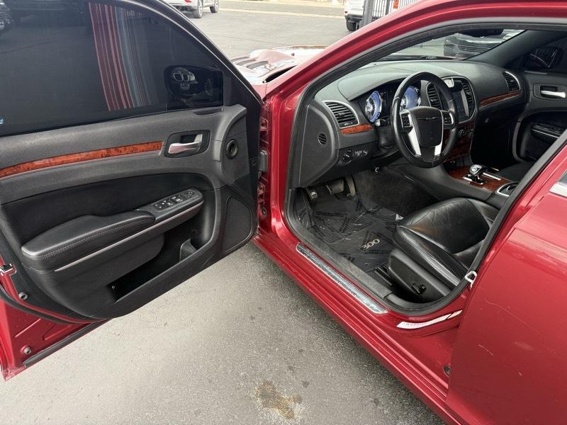 Chrysler 300 RWD 2013