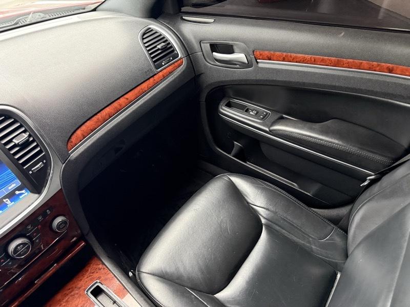 Chrysler 300 RWD 2013