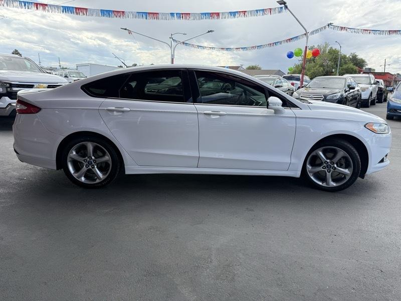 Ford Fusion SE 2013