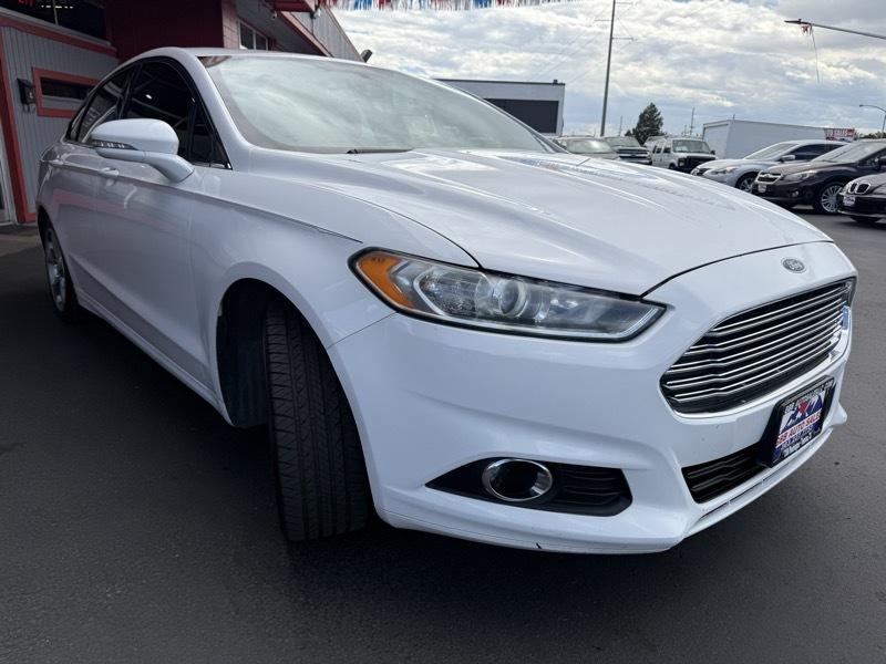 Ford Fusion SE 2013