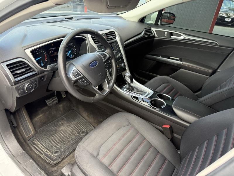 Ford Fusion SE 2013
