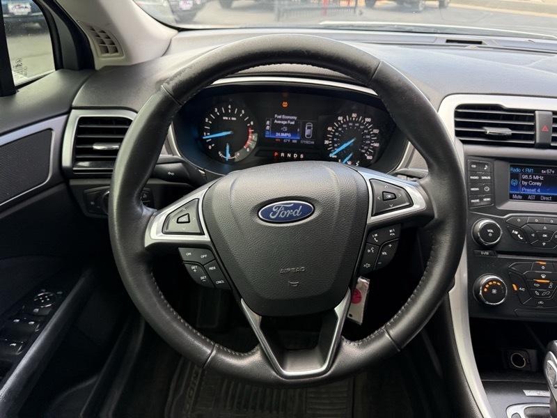 Ford Fusion SE 2013