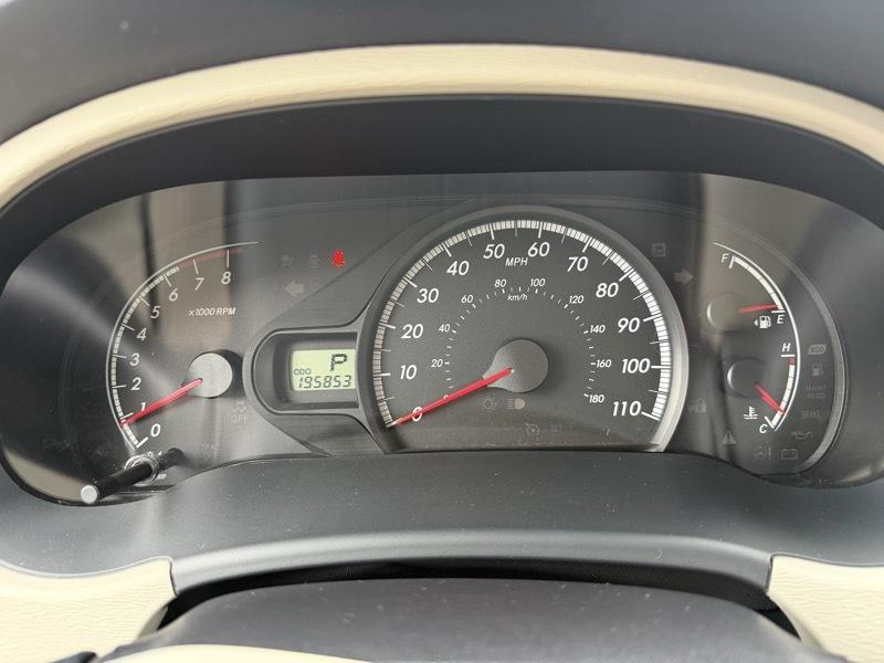 Toyota Sienna LE FWD 8-Passenger V6 2013
