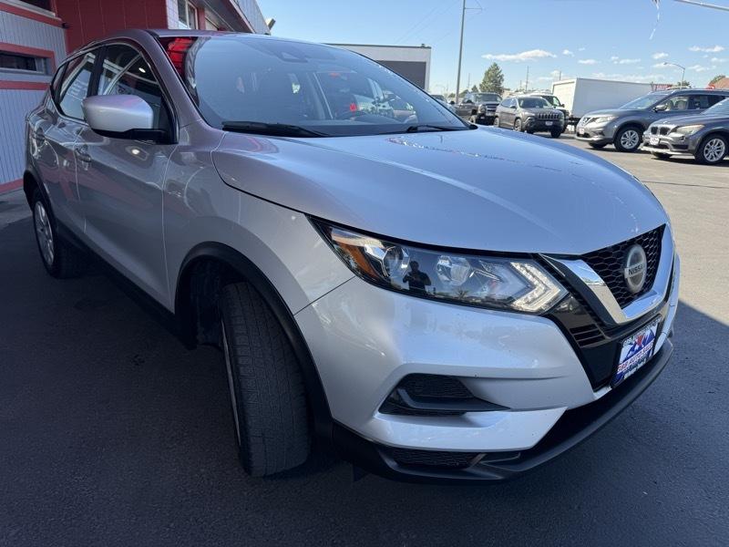 Nissan Rogue Sport S 2020