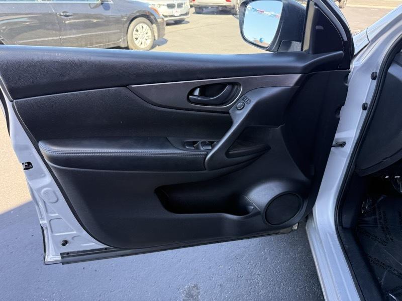 Nissan Rogue Sport S 2020
