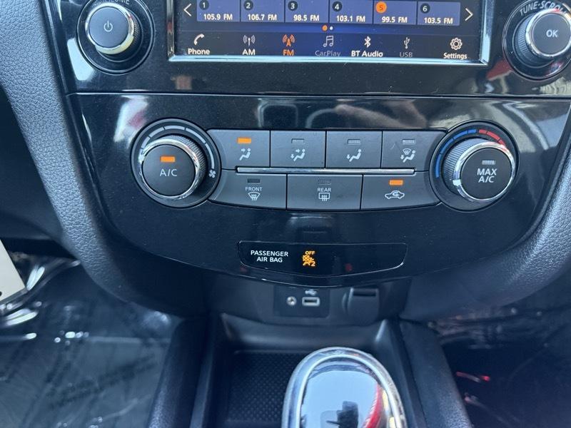 Nissan Rogue Sport S 2020