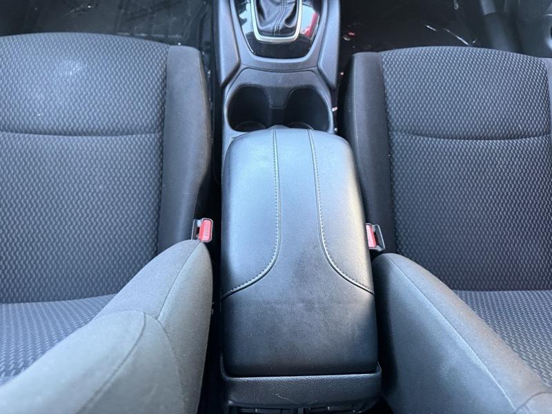 Nissan Rogue Sport S 2020