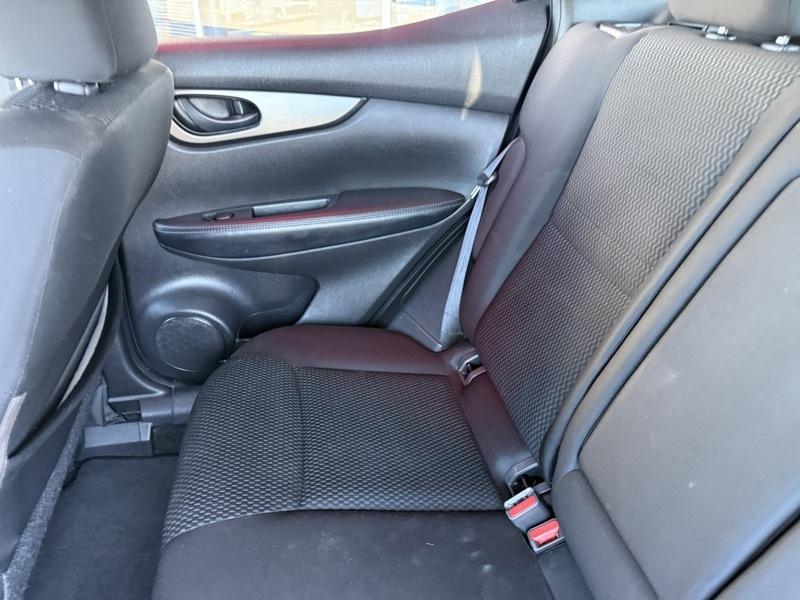 Nissan Rogue Sport S 2020