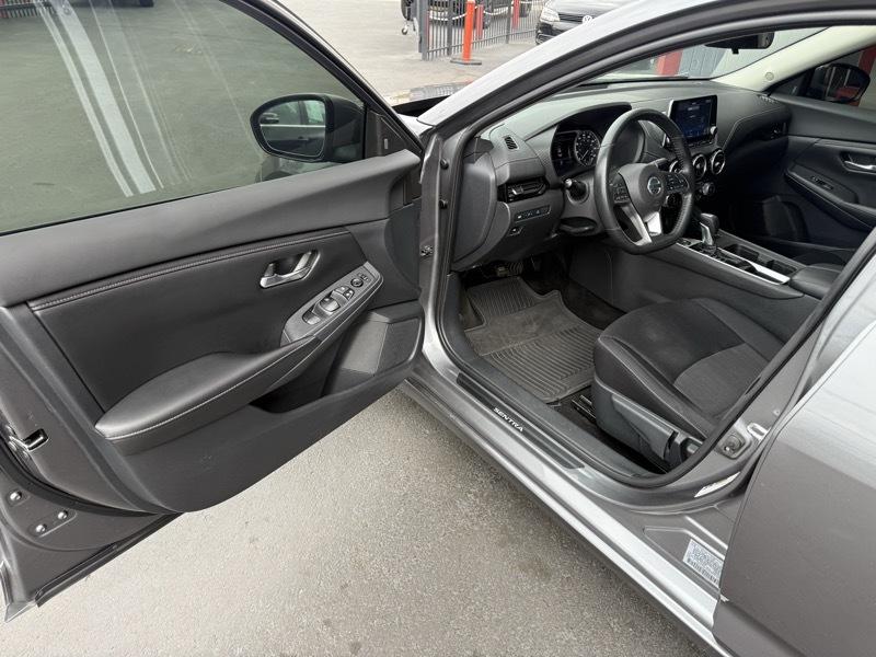 Nissan Sentra SV 2022