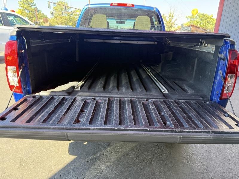Nissan Frontier SV Crew Cab 4WD LWB 2012