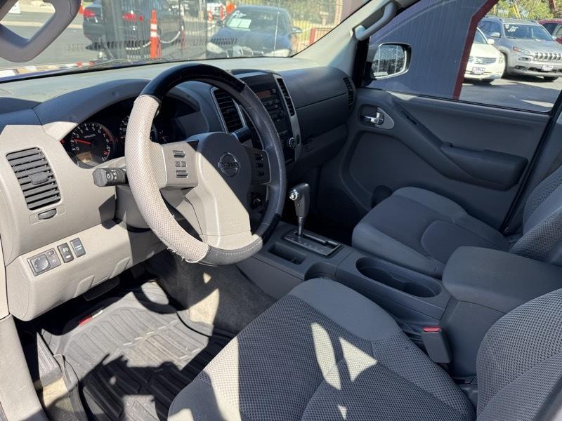 Nissan Frontier SV Crew Cab 4WD LWB 2012