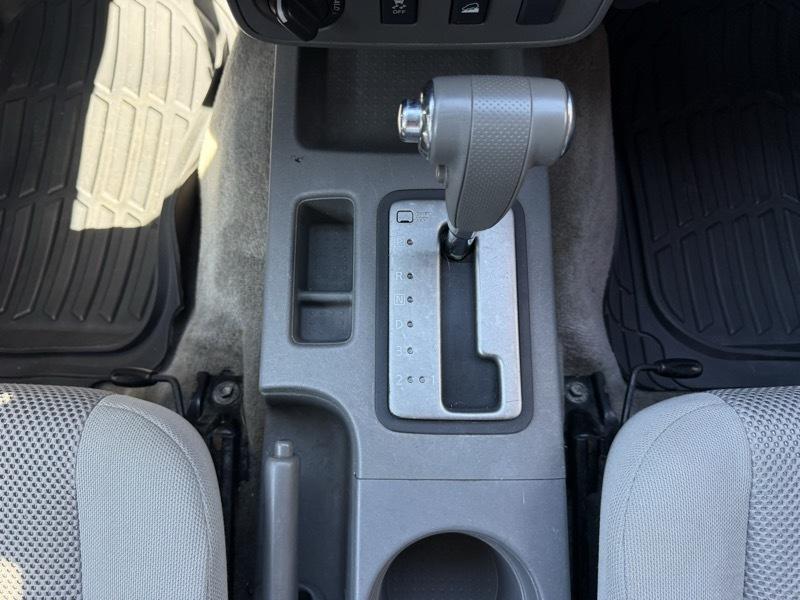 Nissan Frontier SV Crew Cab 4WD LWB 2012