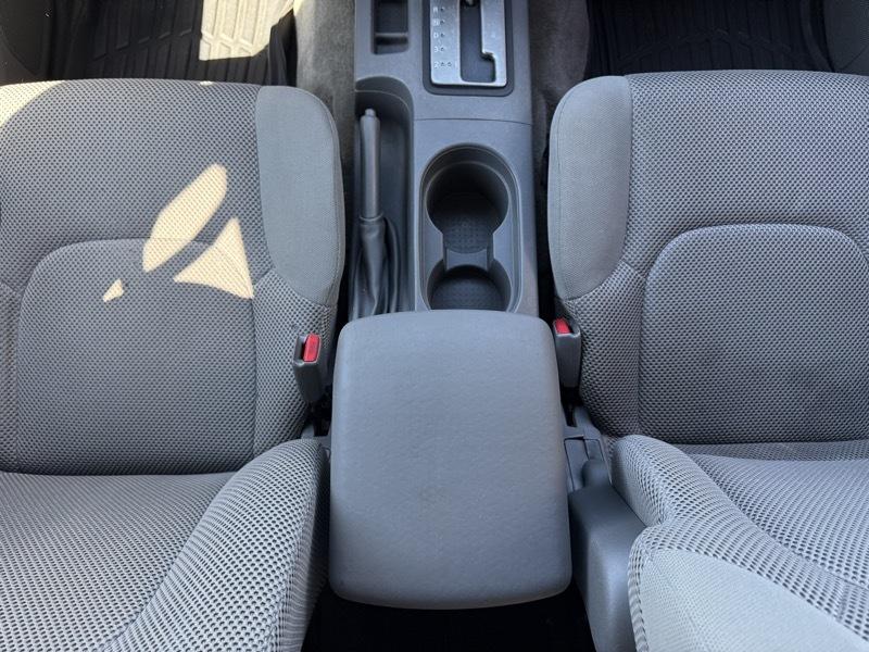 Nissan Frontier SV Crew Cab 4WD LWB 2012