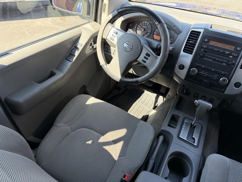 Nissan Frontier SV Crew Cab 4WD LWB 2012