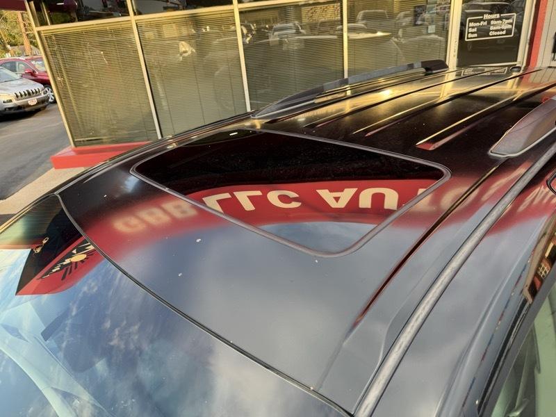 Toyota Sienna XLE 8-Pass V6 2011