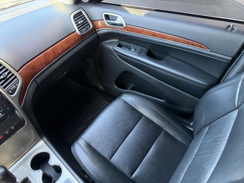 Jeep Grand Cherokee Limited 4WD 2011