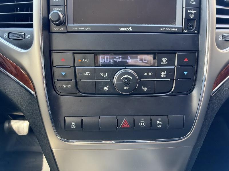 Jeep Grand Cherokee Limited 4WD 2011