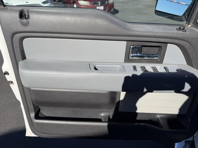 Ford F-150 XL SuperCab 8-ft. Bed 4WD 2013