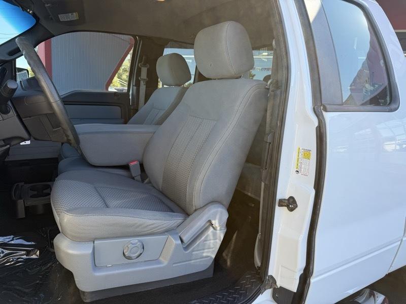 Ford F-150 XL SuperCab 8-ft. Bed 4WD 2013