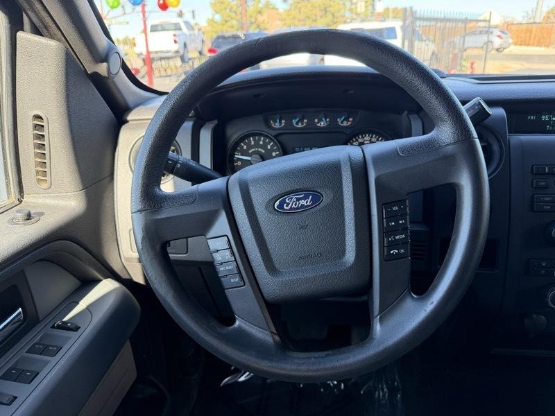 Ford F-150 XL SuperCab 8-ft. Bed 4WD 2013