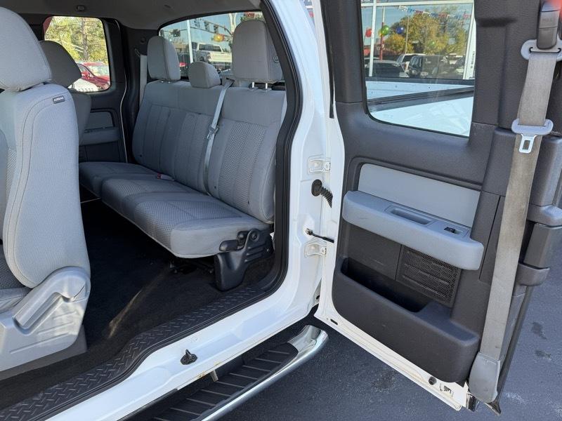Ford F-150 XL SuperCab 8-ft. Bed 4WD 2013
