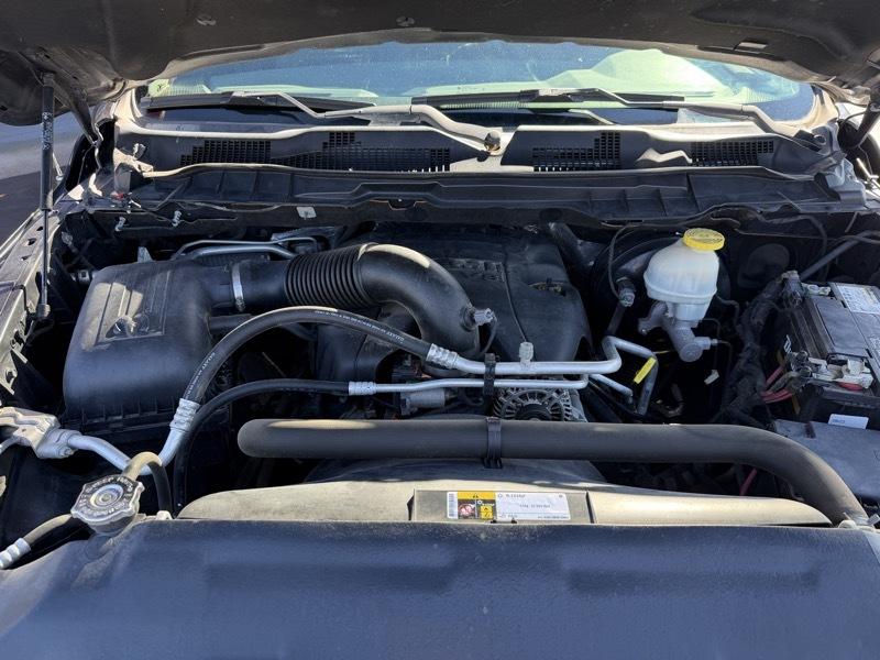RAM 1500 SLT Crew Cab SWB 4WD 2017