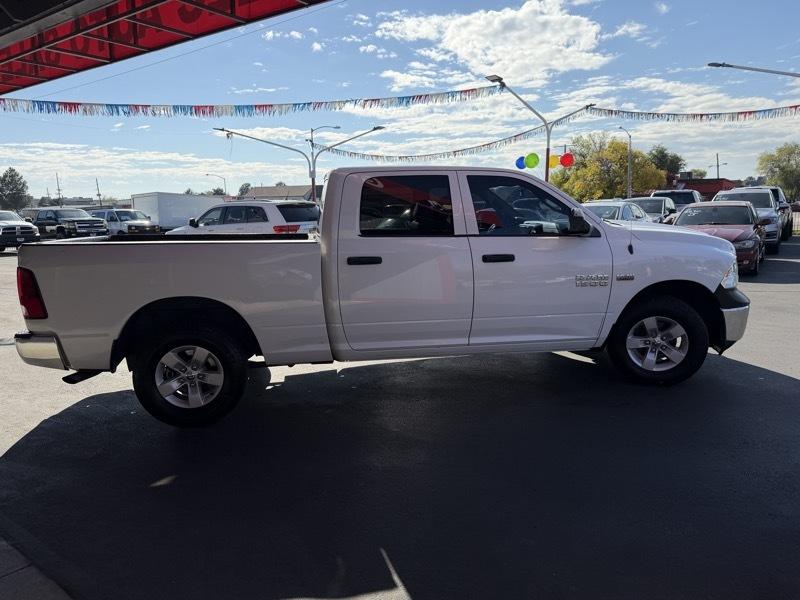 RAM 1500 Tradesman Crew Cab LWB 4WD 2017