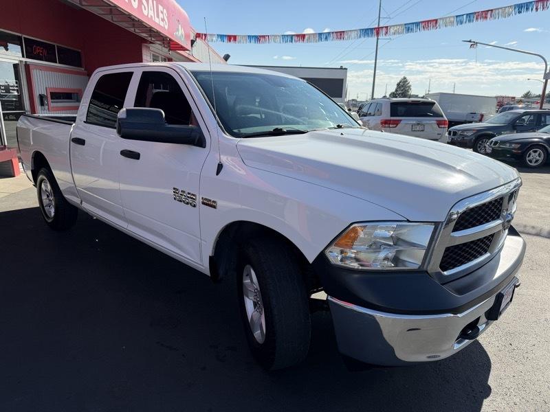RAM 1500 Tradesman Crew Cab LWB 4WD 2017