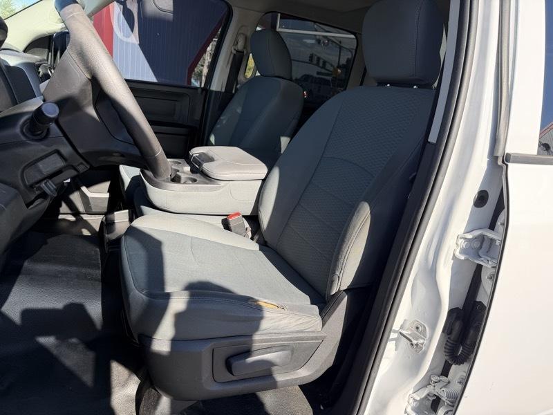 RAM 1500 Tradesman Crew Cab LWB 4WD 2017