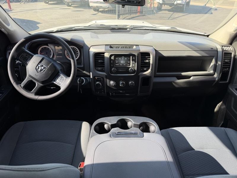 RAM 1500 Tradesman Crew Cab LWB 4WD 2017