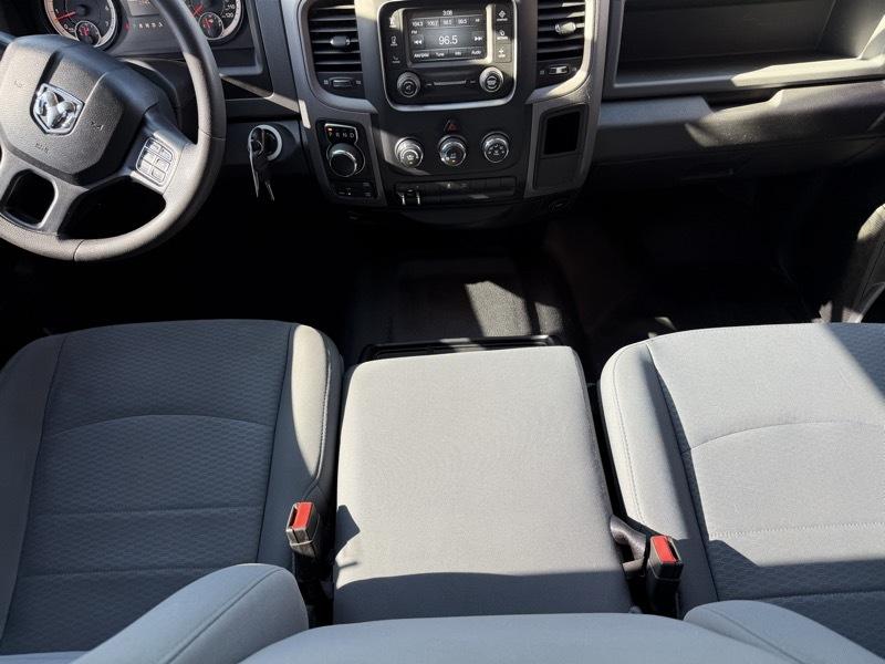 RAM 1500 Tradesman Crew Cab LWB 4WD 2017