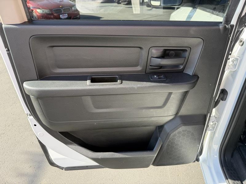 RAM 1500 Tradesman Crew Cab LWB 4WD 2017