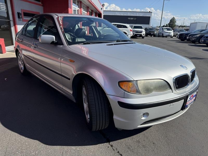 BMW 3-Series 325i Sedan 2004
