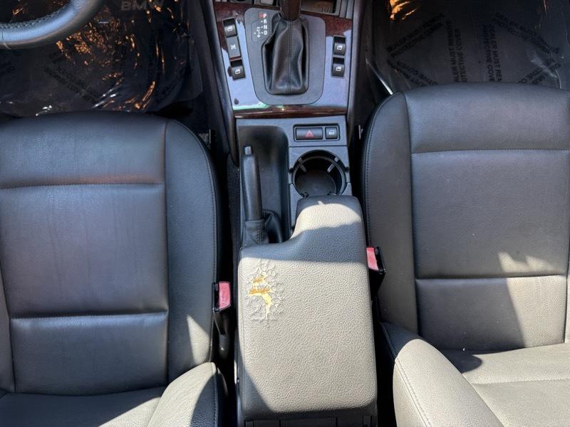 BMW 3-Series 325i Sedan 2004