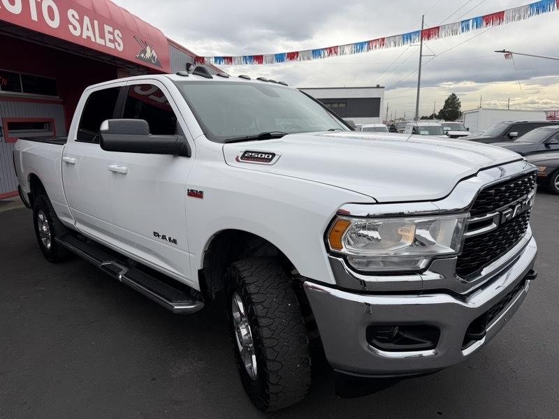 RAM 2500 Tradesman Crew Cab SWB 4WD 2022
