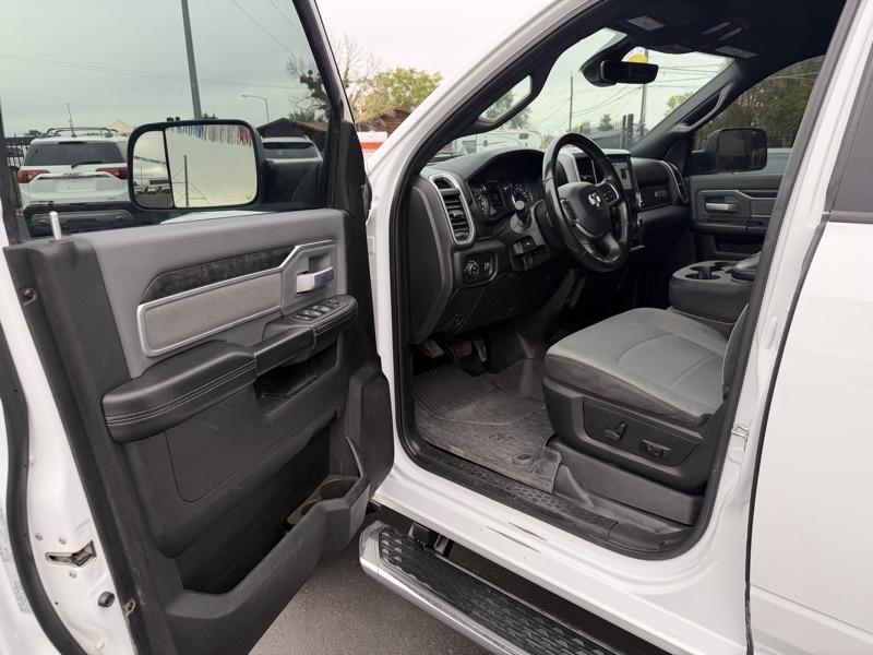 RAM 2500 Tradesman Crew Cab SWB 4WD 2022