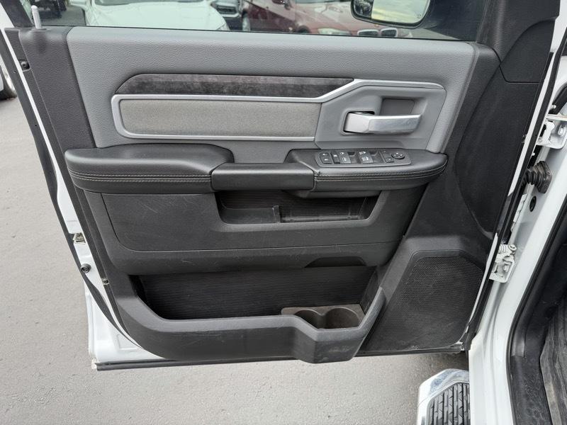 RAM 2500 Tradesman Crew Cab SWB 4WD 2022
