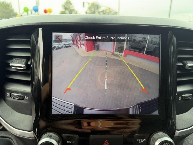 RAM 2500 Tradesman Crew Cab SWB 4WD 2022