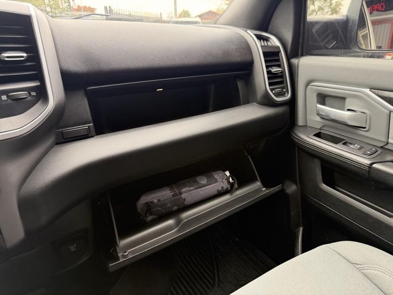 RAM 2500 Tradesman Crew Cab SWB 4WD 2022