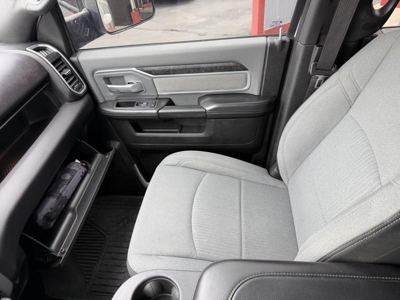 RAM 2500 Tradesman Crew Cab SWB 4WD 2022