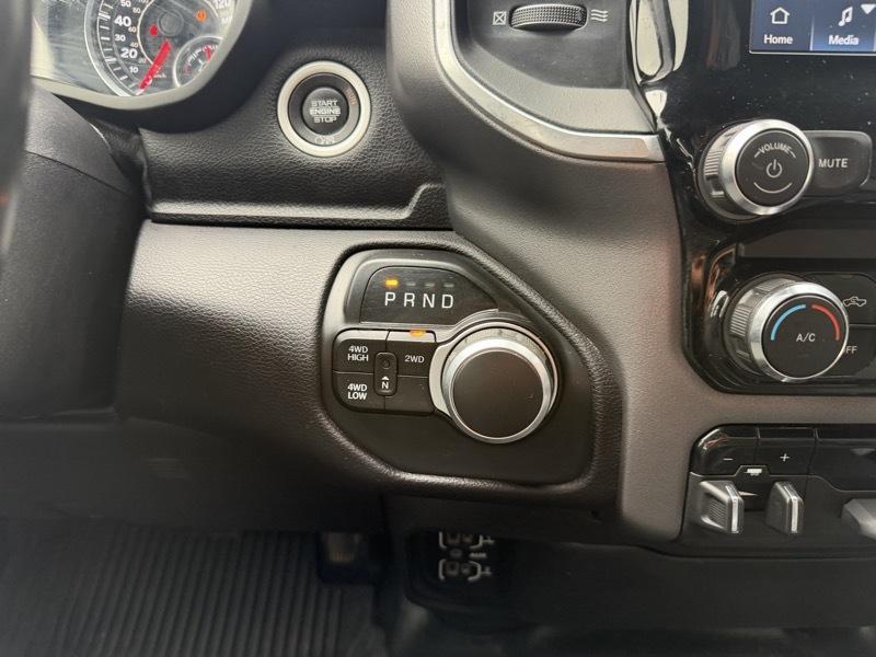 RAM 2500 Tradesman Crew Cab SWB 4WD 2022