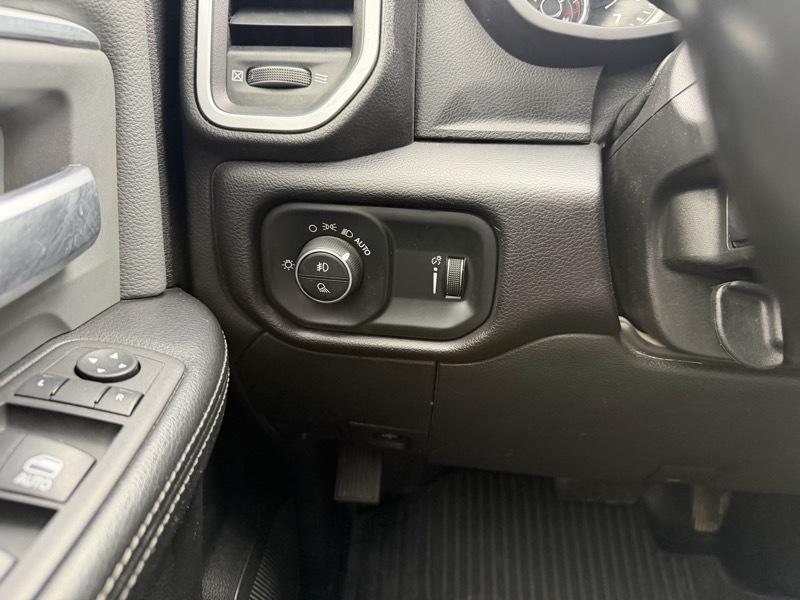 RAM 2500 Tradesman Crew Cab SWB 4WD 2022