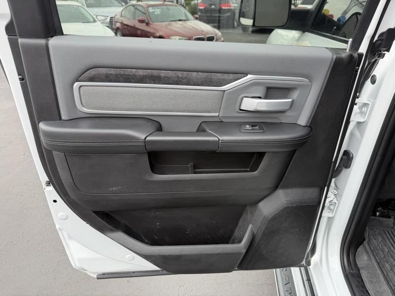 RAM 2500 Tradesman Crew Cab SWB 4WD 2022