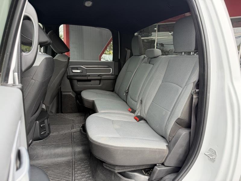 RAM 2500 Tradesman Crew Cab SWB 4WD 2022